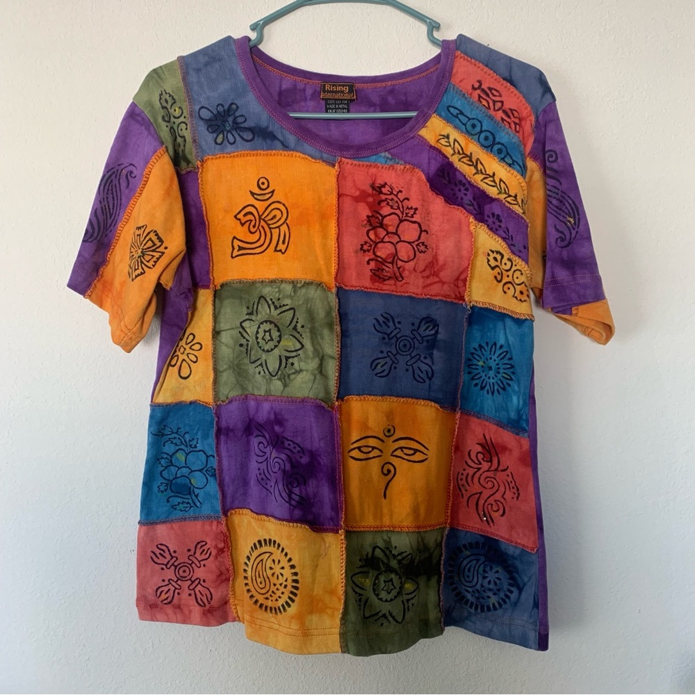 Rising International Multicolored Top with Revered Seams Size Large